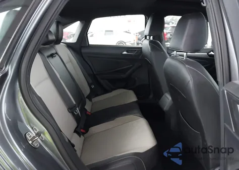 2021 Volkswagen Jetta 1.4T R-Line/1.4T S/1.4T Se z USA, uszkodzony, nr VIN 3VWC57BU2MM097340